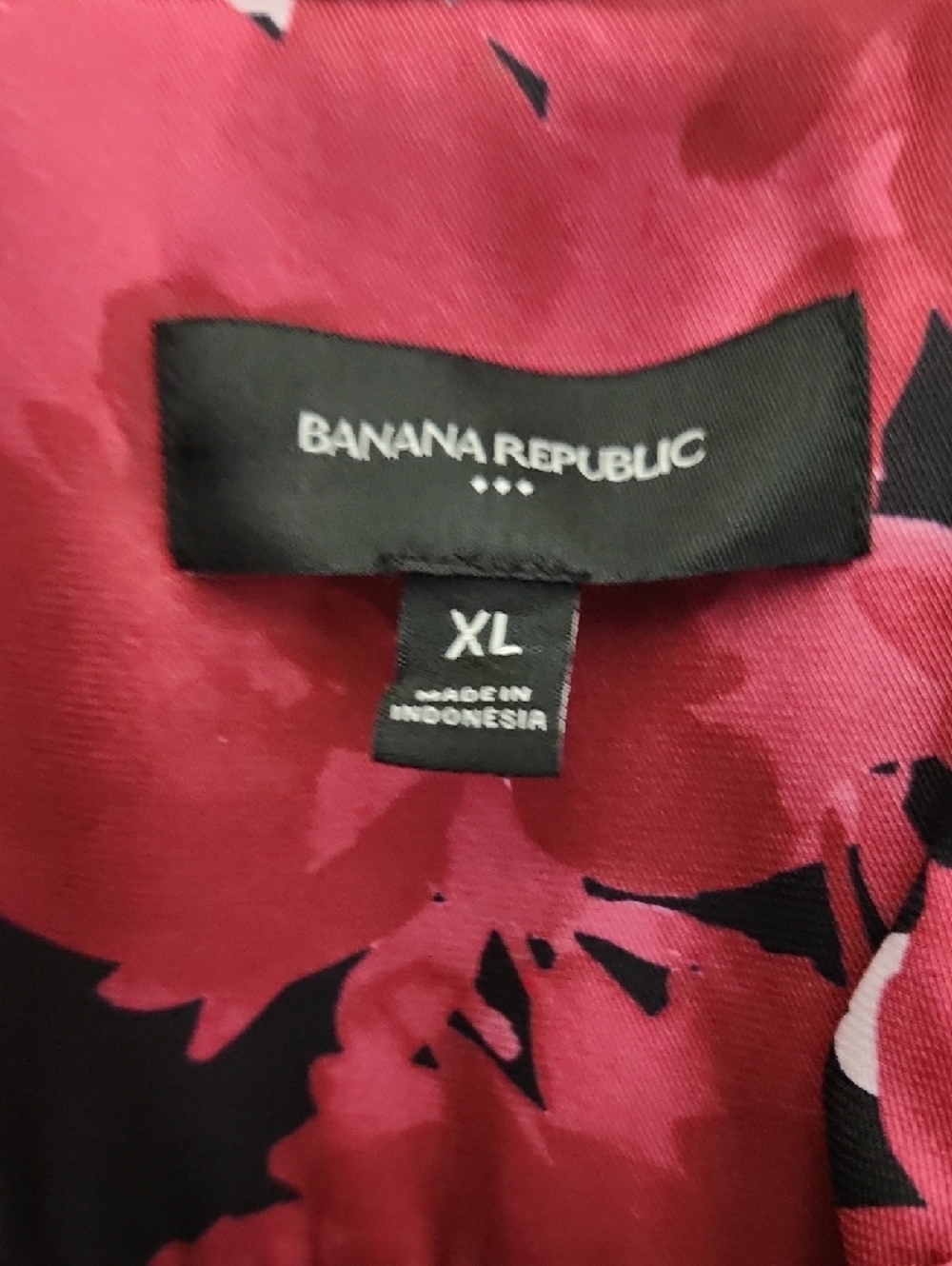 Banana Republic Red, Pink and Black Floral Satin Blouse - Picture 2 of 5